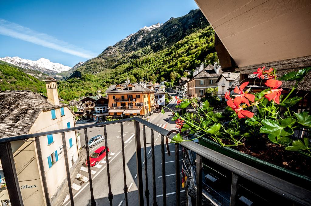 Albergo Meuble Vecchio Scarpone Baceno Exterior photo